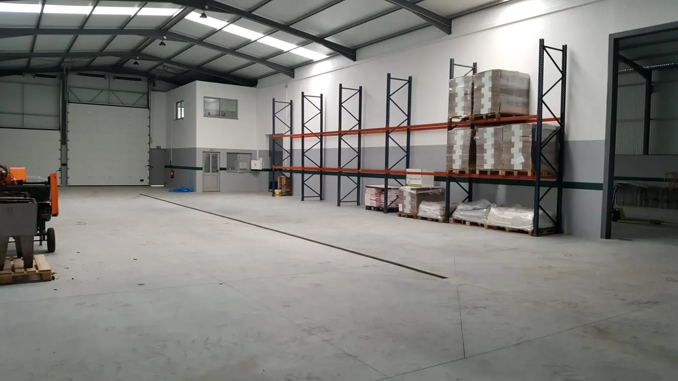Interior do armazém 2